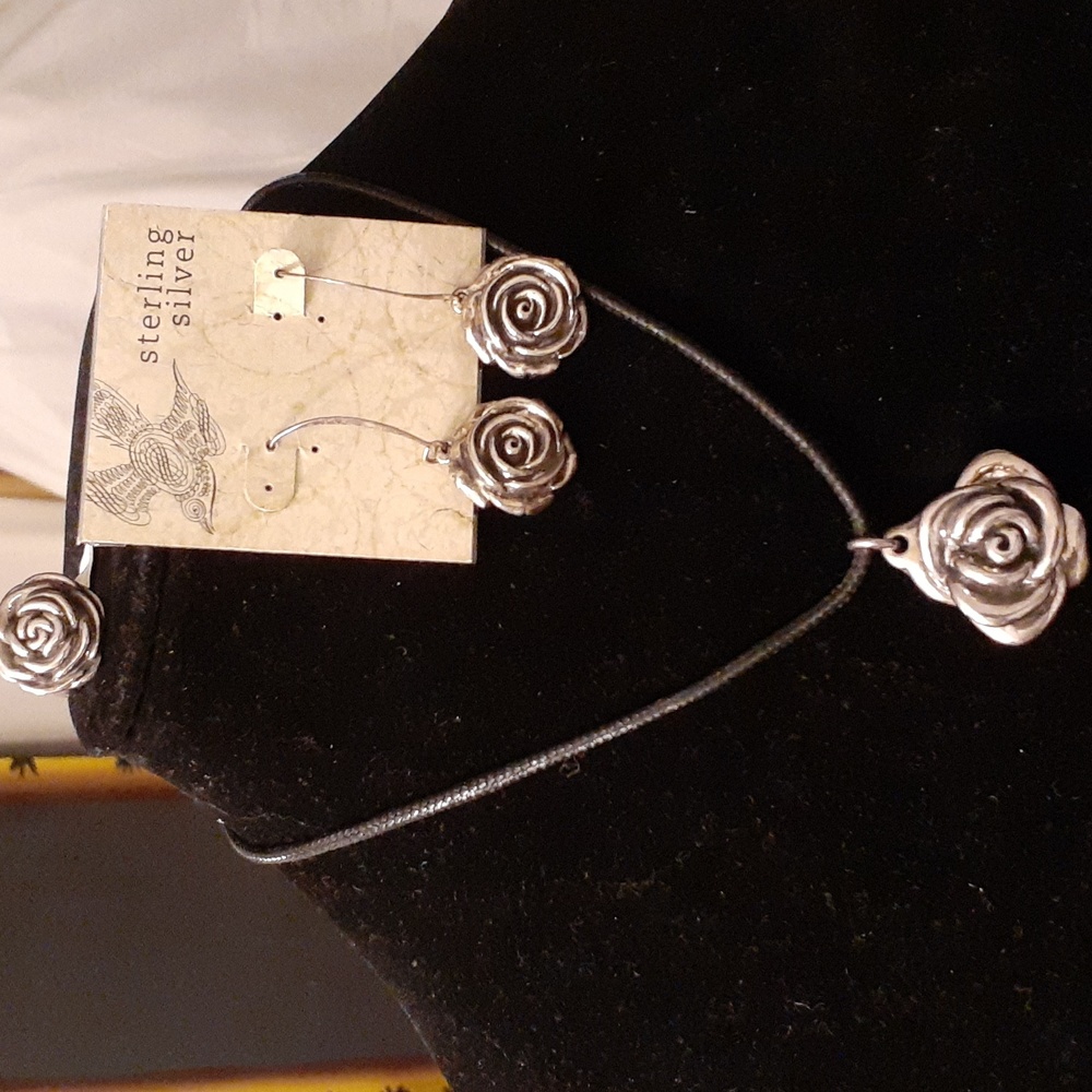 STERLING ROSES NWT SET NWT 925 Earrings Ring Necklaces - Picture 3 of 8